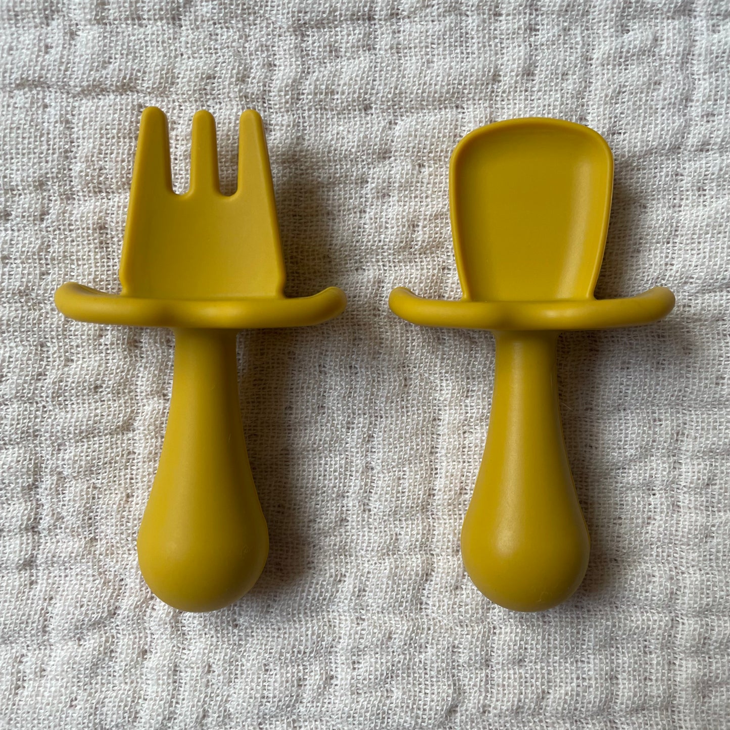 Premier set de couverts - moutarde