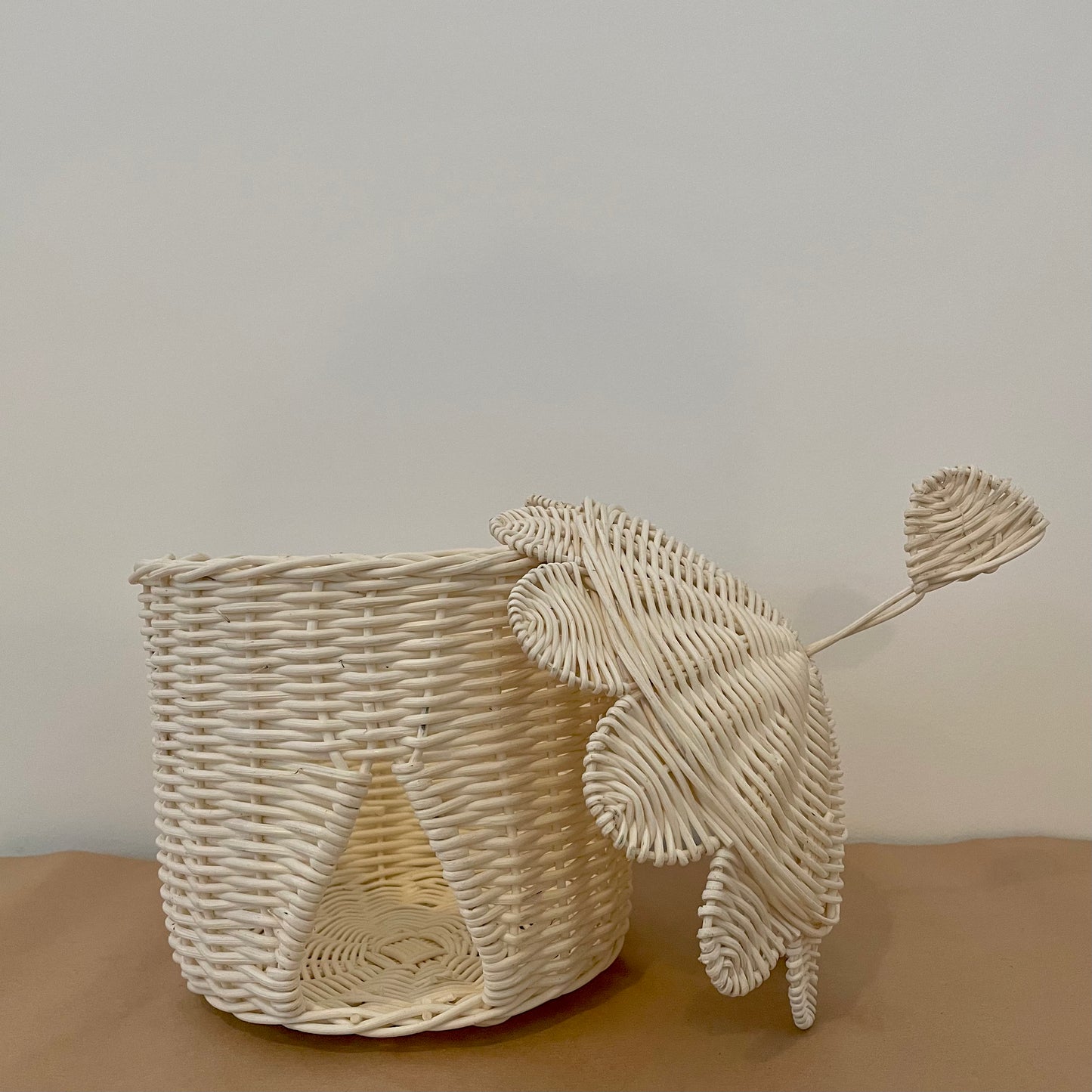 Chapiteau de cirque en rotin